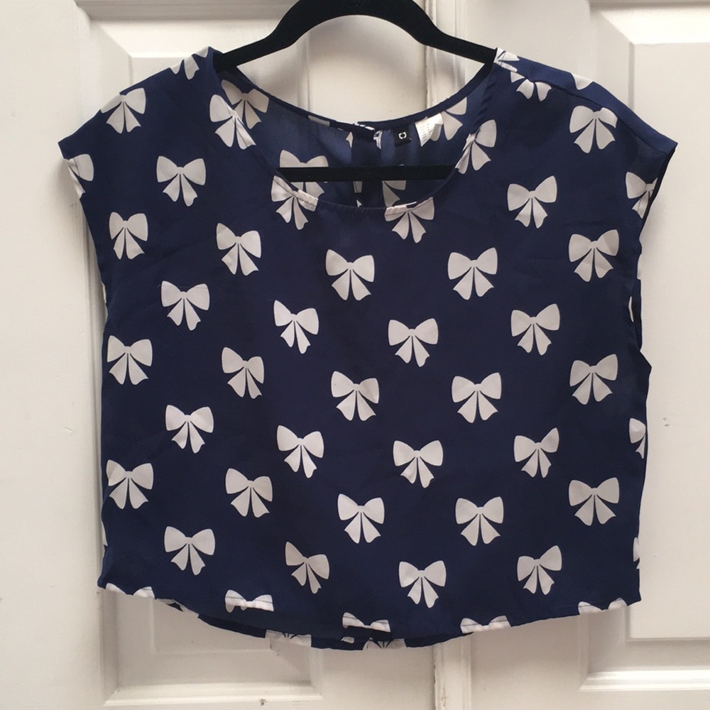 Divided Bow-printed Blue Blouse